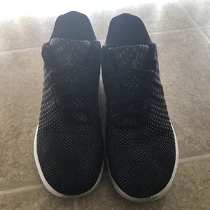 used pair of air jordan’s